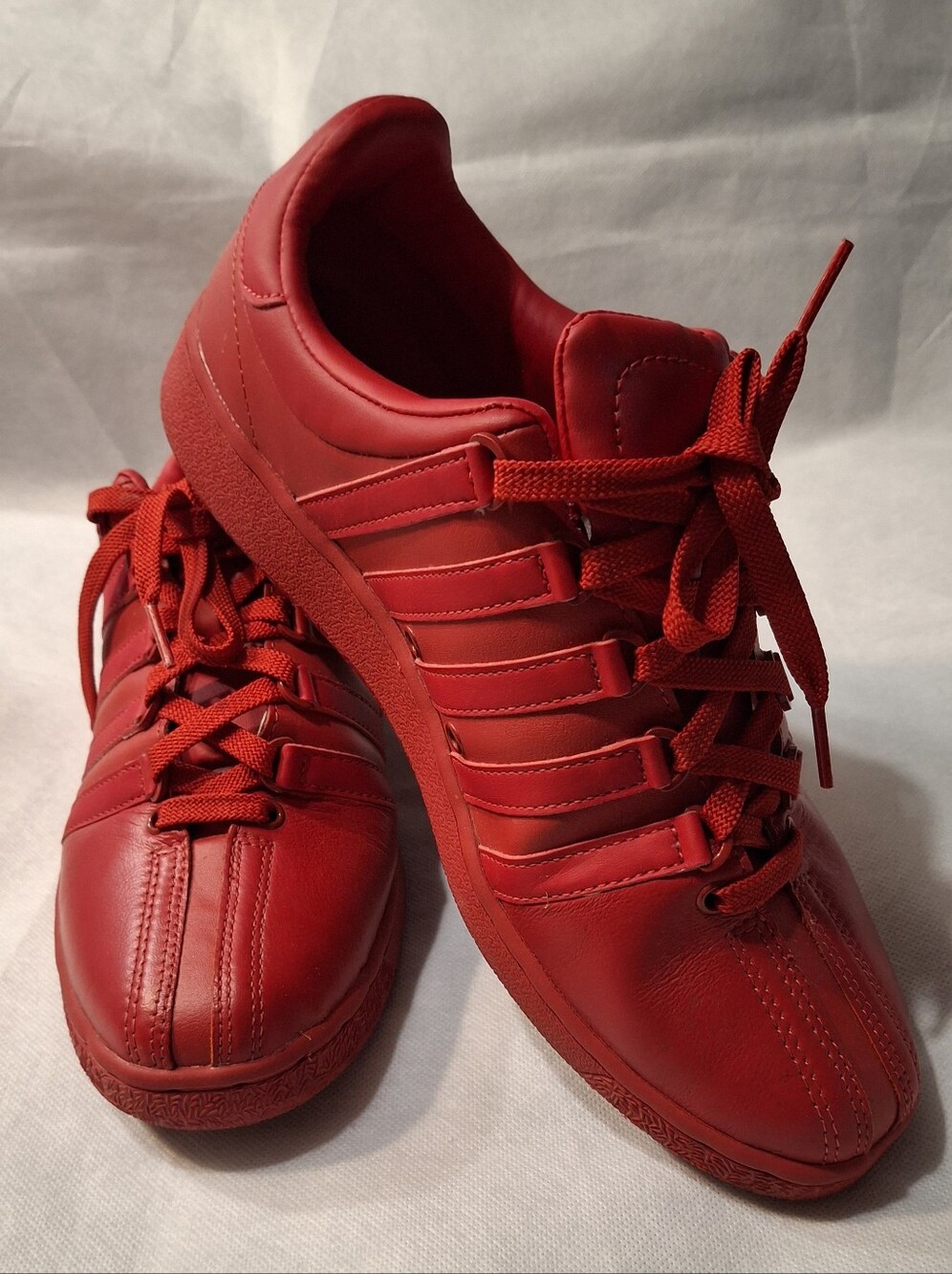 K- Swiss Classis VN Men's Low Top Lace Up Red Leather Athletic Sneakers
